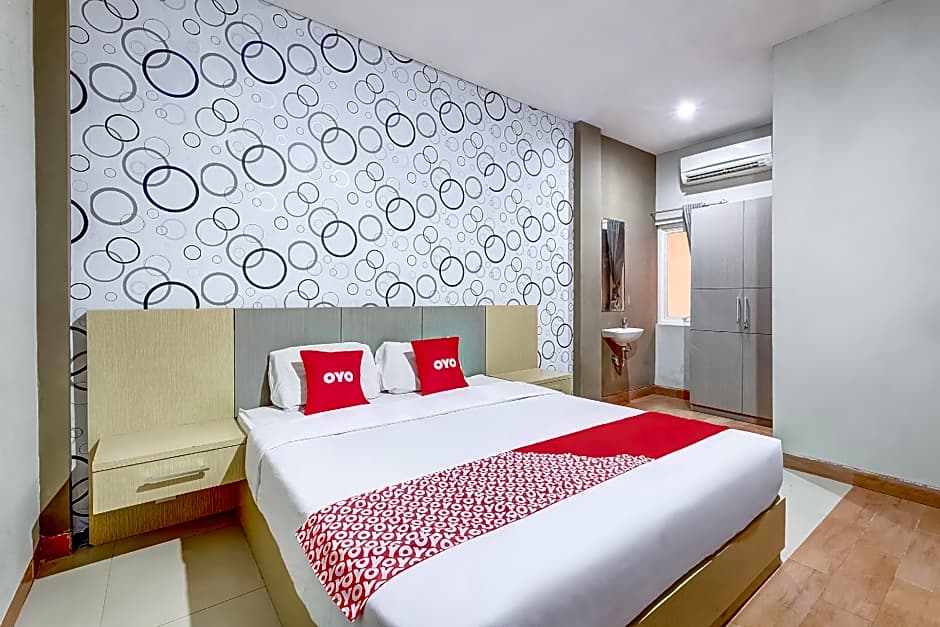OYO Flagship Tembok Batu Residence