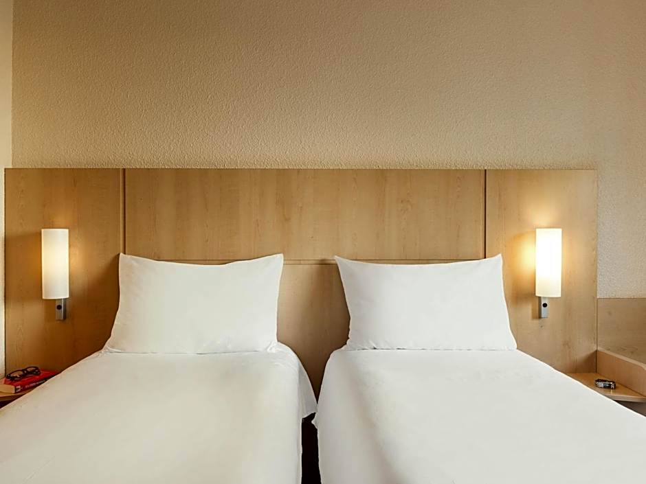 ibis Paris la Défense Centre