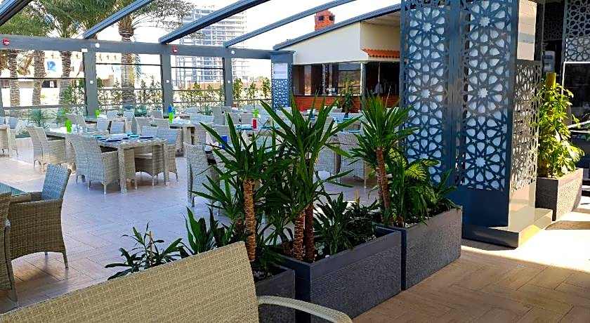 Golden Tulip Al Khobar Suites