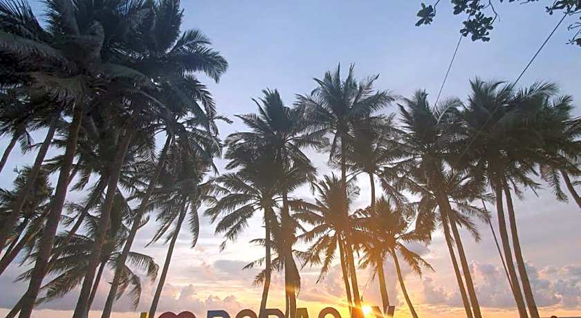 Clubboracay Apartelle