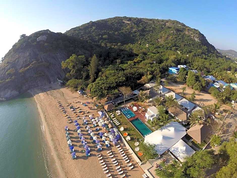 Sanae Beach Huahin