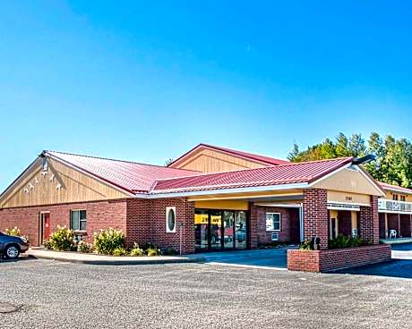 Econo Lodge Cadillac