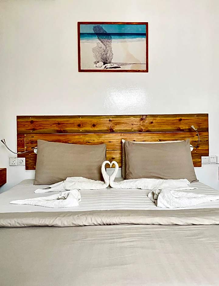 Pelican Beach Maafushi