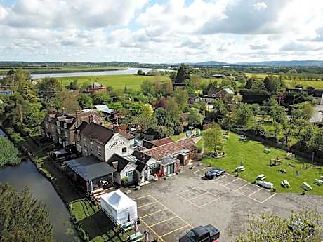 The Ship Inn - Self Catering Accommodation
