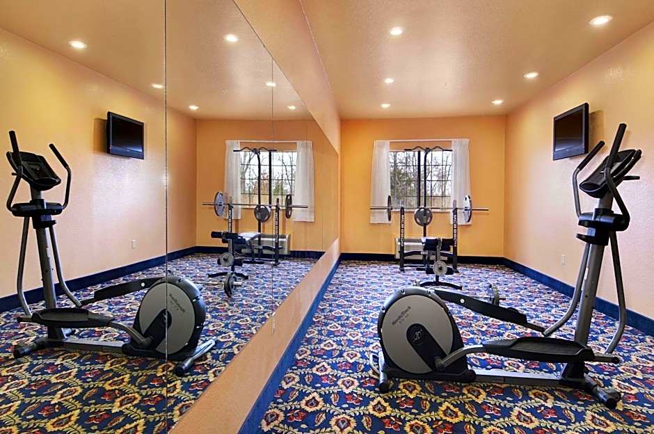 Days Inn & Suites by Wyndham McAlester