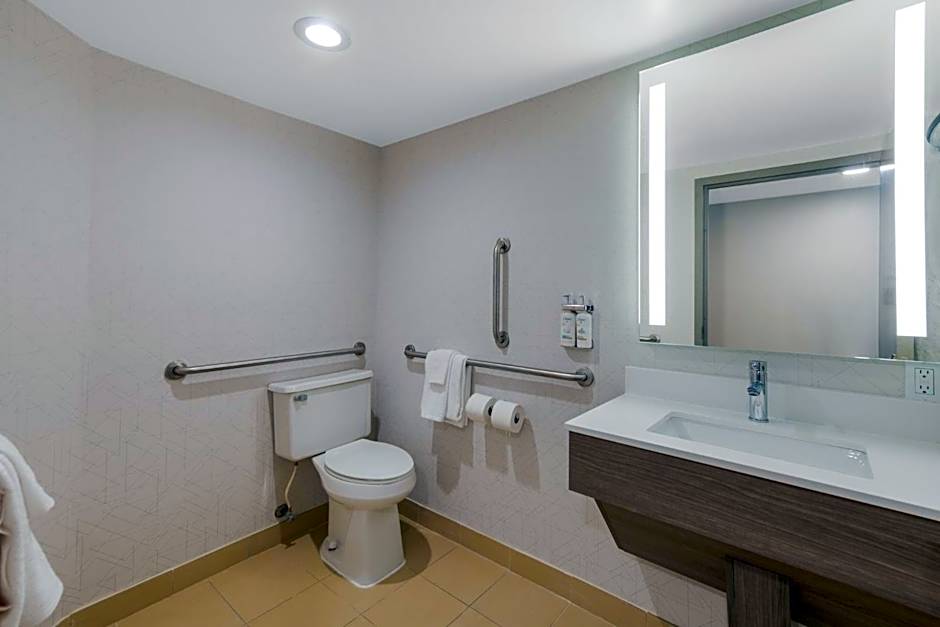 Holiday Inn Express Hotels- Hampton By IHG