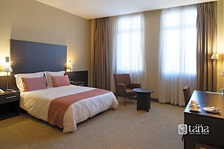 Junior Suite - 1 King Bed