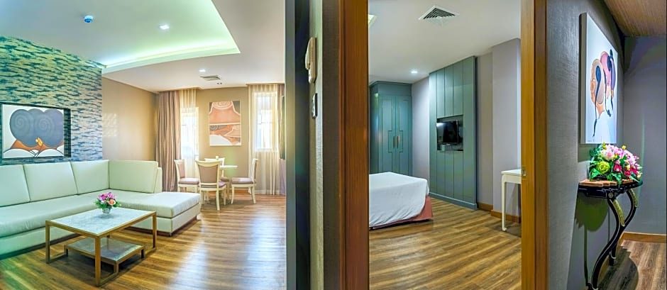 Royal Rattanakosin Hotel (SHA Extra Plus)