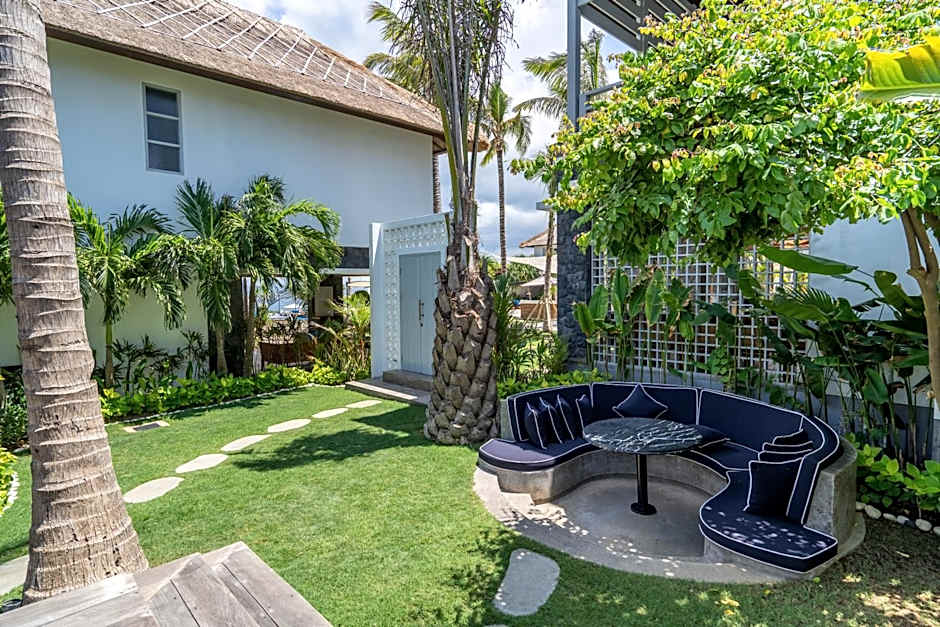 Ulu Cliffhouse