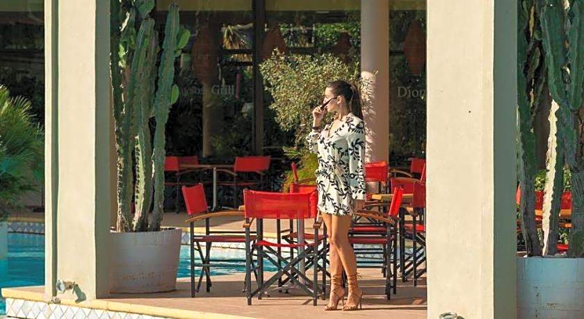 Dionysos Hotel