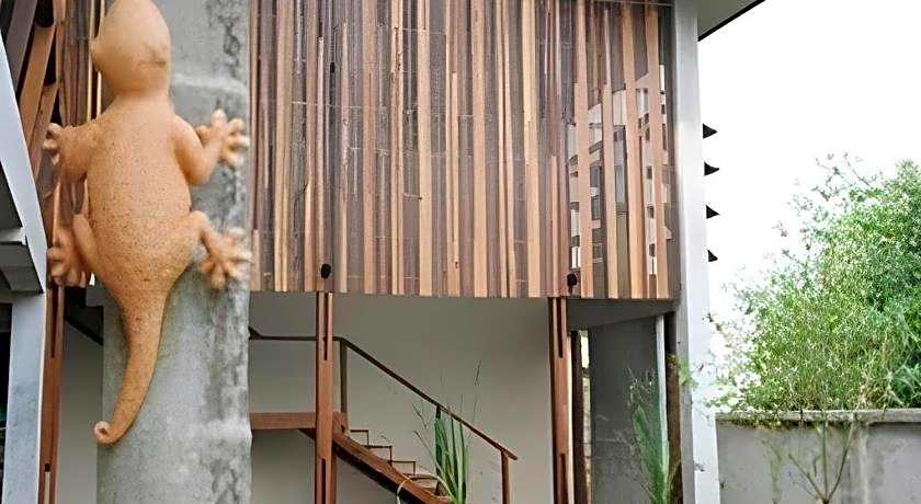 K-1 Modern Art Hotel @ Nan