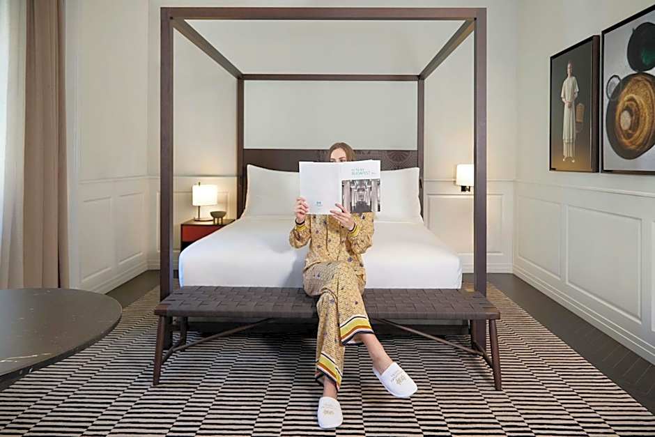 Dorothea Hotel, Budapest, Autograph Collection
