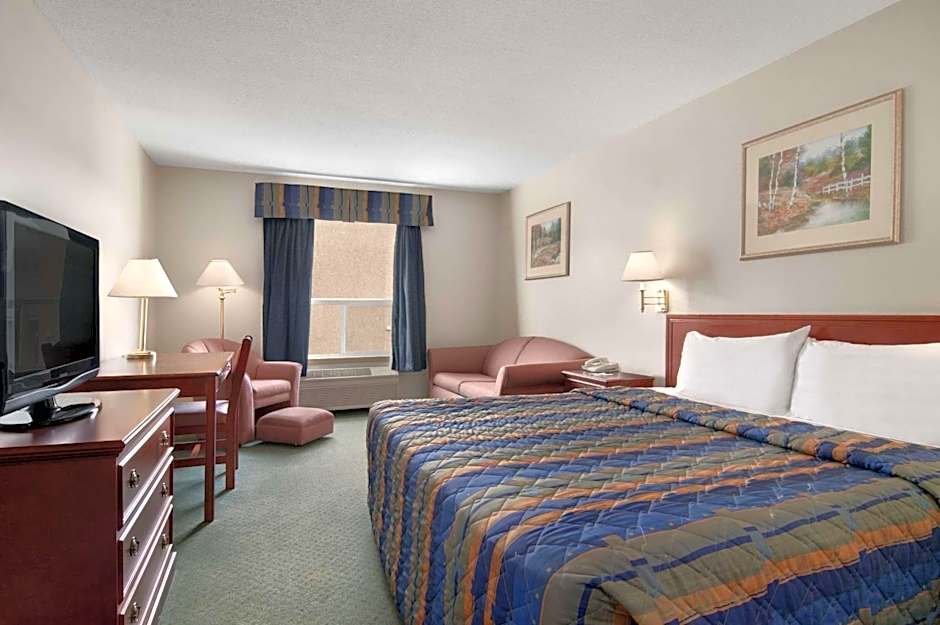 Travelodge by Wyndham Stony Plain