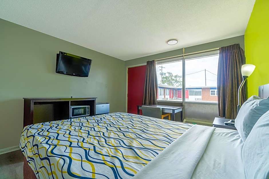 Lamplighter Inn By OYO Independence