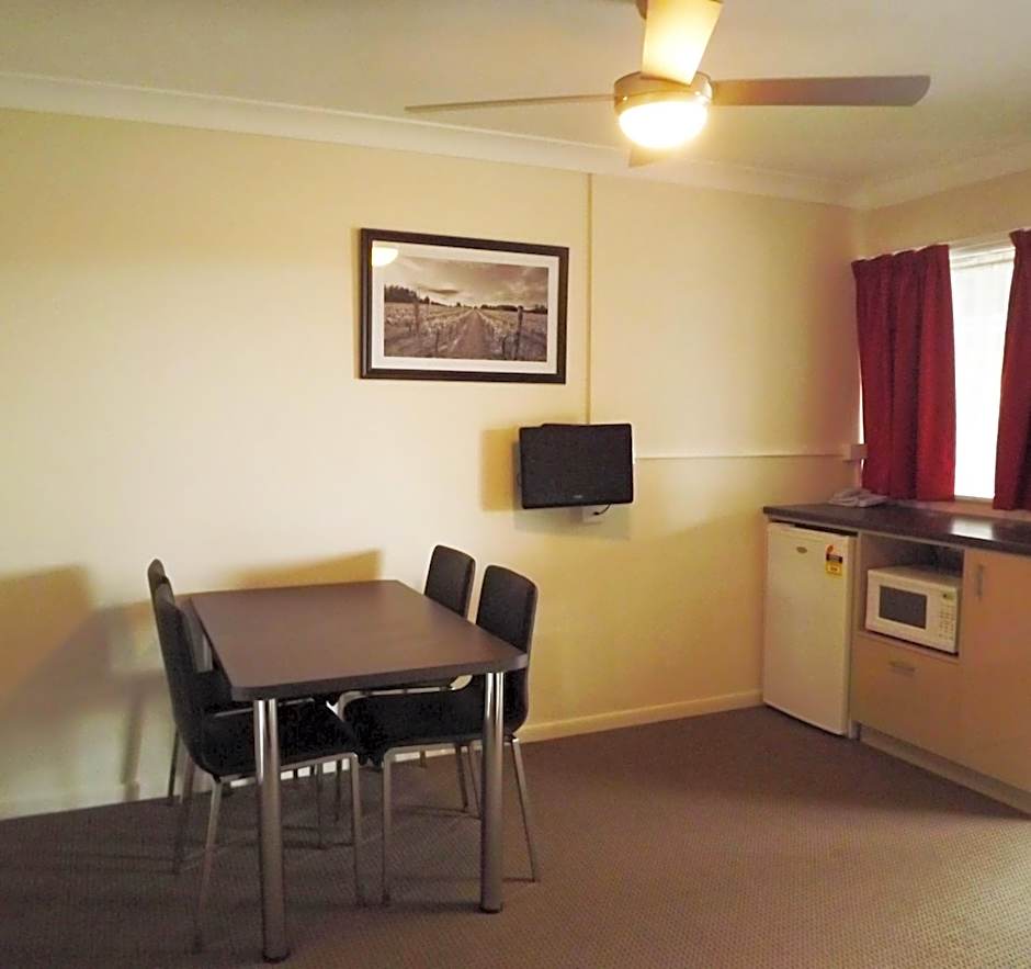 High Street Motor Inn