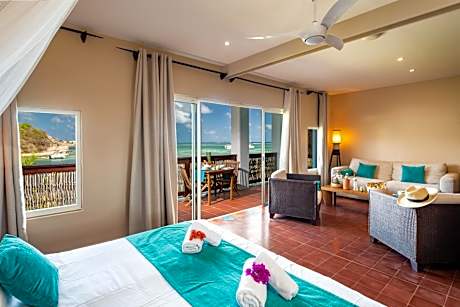 Deluxe Suite with Sea View