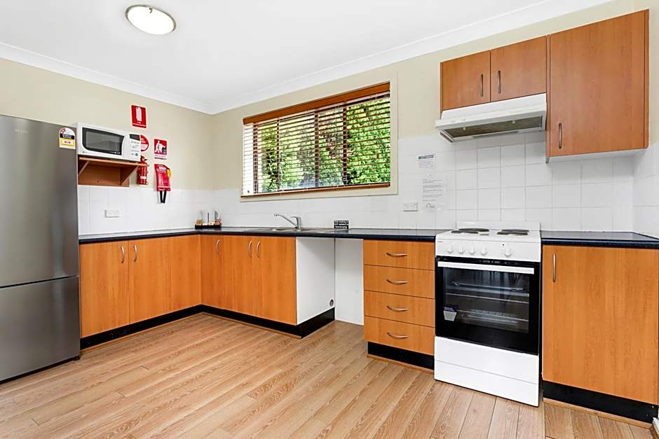 Peninsula Nelson Bay Motel and Serviced Apartments