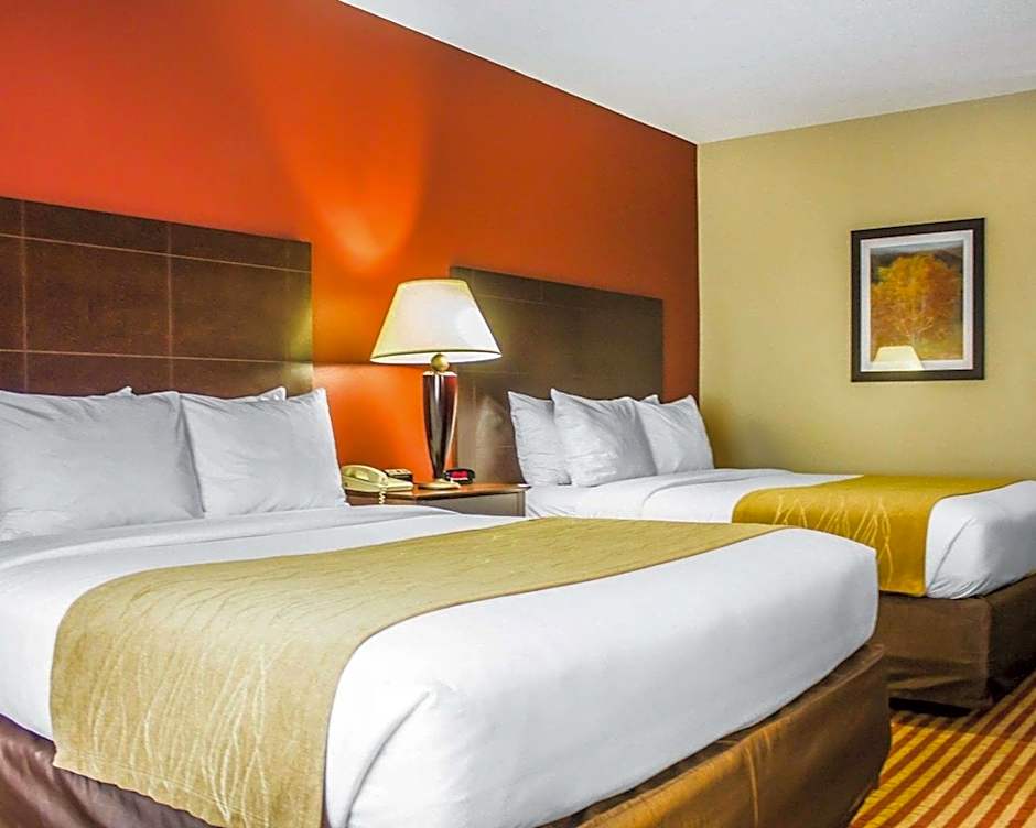 Comfort Inn & Suites Dayville - Killingly Industrial Park