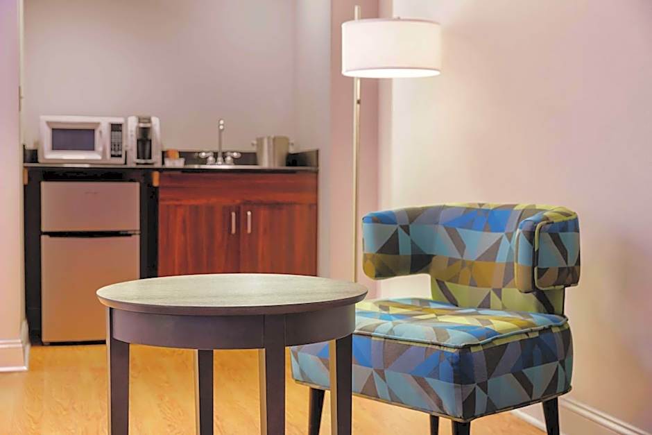 Hotel Trilogy Albany Airport, Tapestry Collection by Hilton
