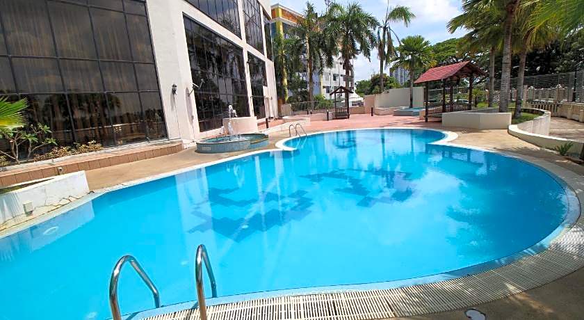 Grand Riverview Hotel