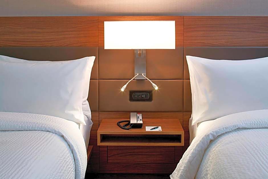 AC Hotel by Marriott Atlanta Buckhead at Phipps Plaza