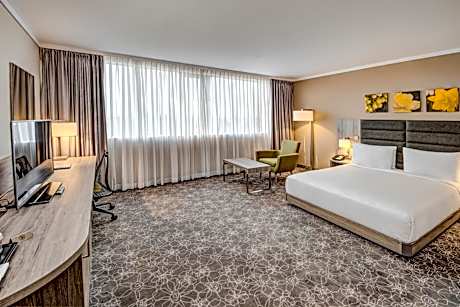 Queen Room - Mobility Access