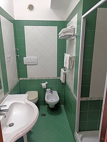 Quadruple Room with Terrace