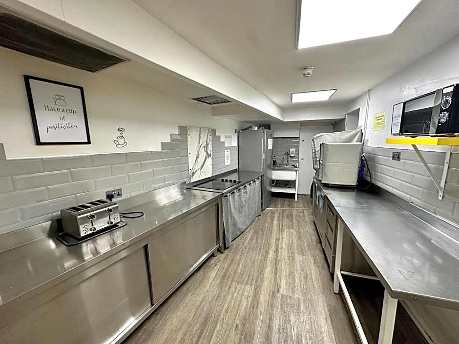 Smart Hyde Park View Hostel