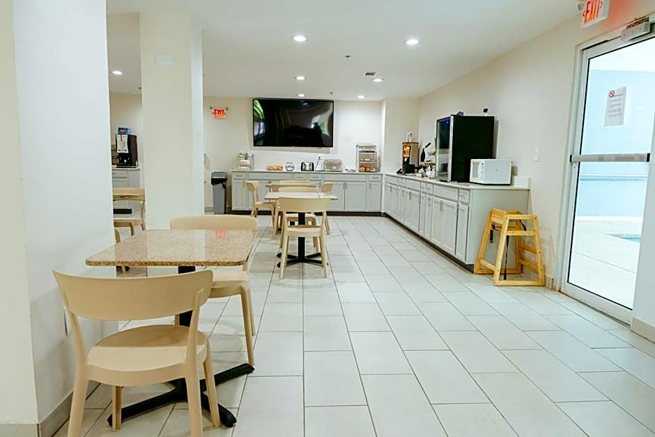 Clarion Pointe - Dillard near Blue Ridge Mountains