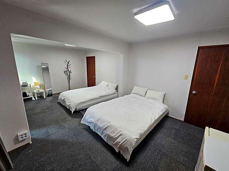 Bandal Book & Stay