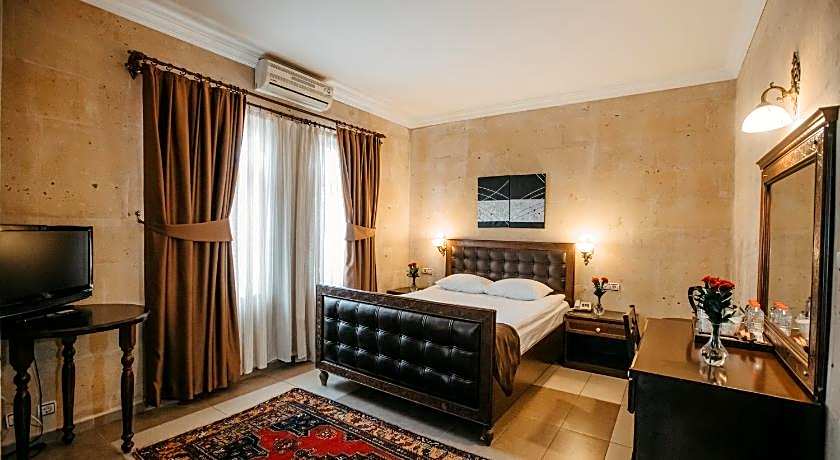 Royal Stone Houses - Goreme