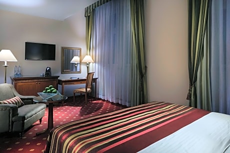 Executive Double or Twin Room with Extra Bed