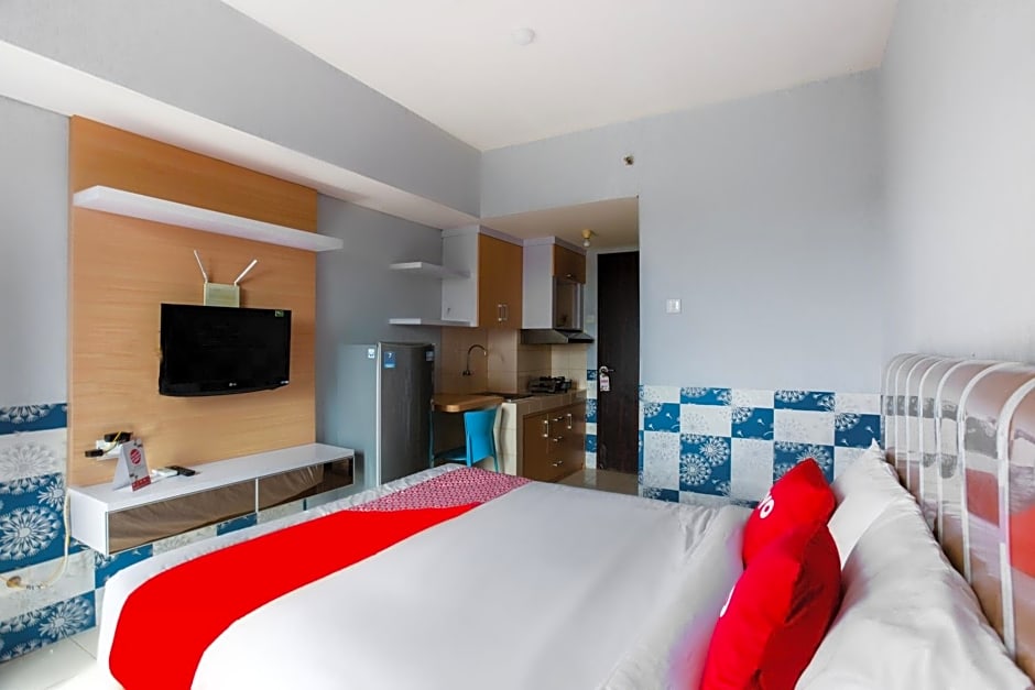 Vaccinated Staff - OYO 2582 Apartemen Serpong Green View