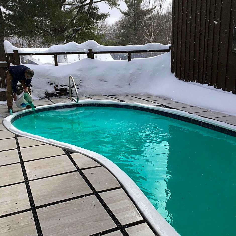 Summit Lodge