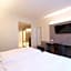 Diamonds Hotel