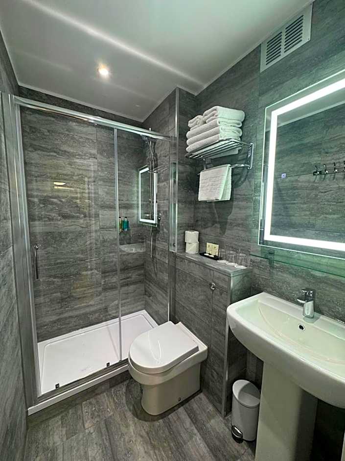 Berjaya Eden Park London Hotel