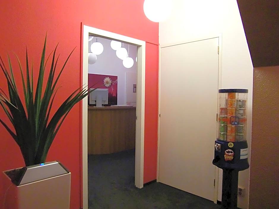 Rembrandt Square Hotel