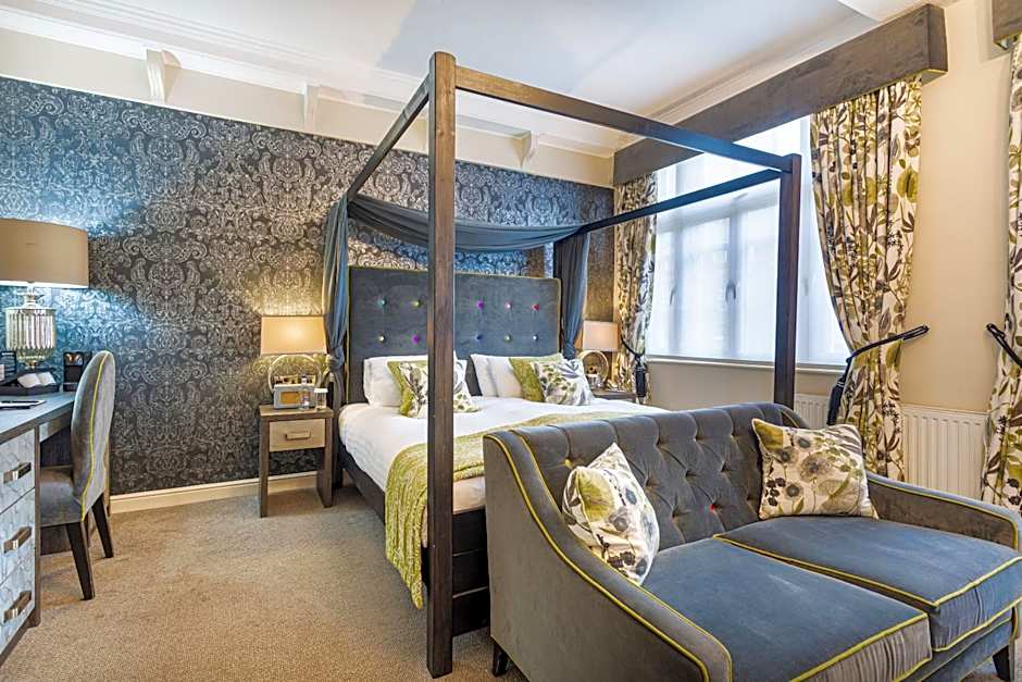 The Royal Oak Hotel, Welshpool - The Coaching Inn Group