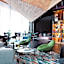 Renaissance Warsaw Airport Hotel