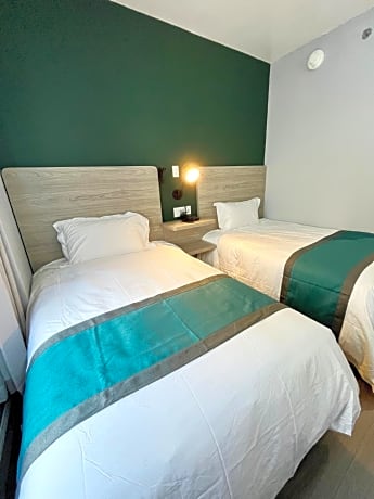 Twin Room with Private Bathroom