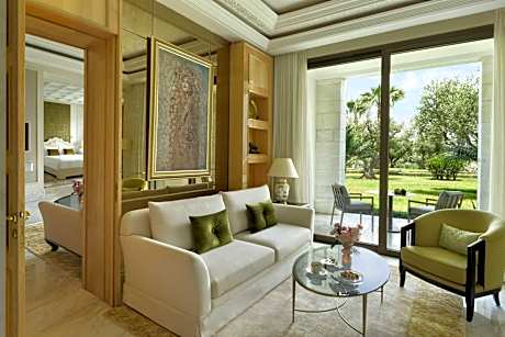 2 Connecting Rooms, Family Suite, Bedroom 1: King, Bedroom 2: King, Sofa bed, Garden view