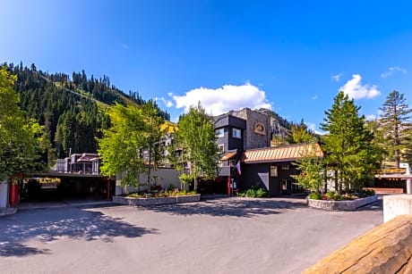 Red Wolf Lodge At Squaw Valley
