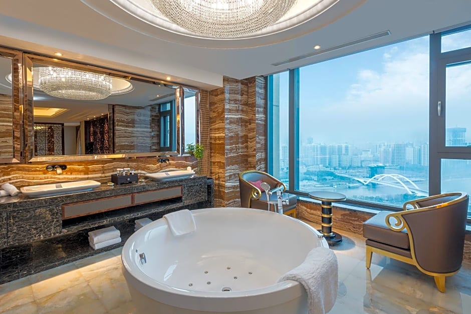 Crowne Plaza Hotel Lanzhou By IHG