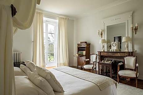 One-Bedroom Apartment (2 Adults + 2 Children) - Castle