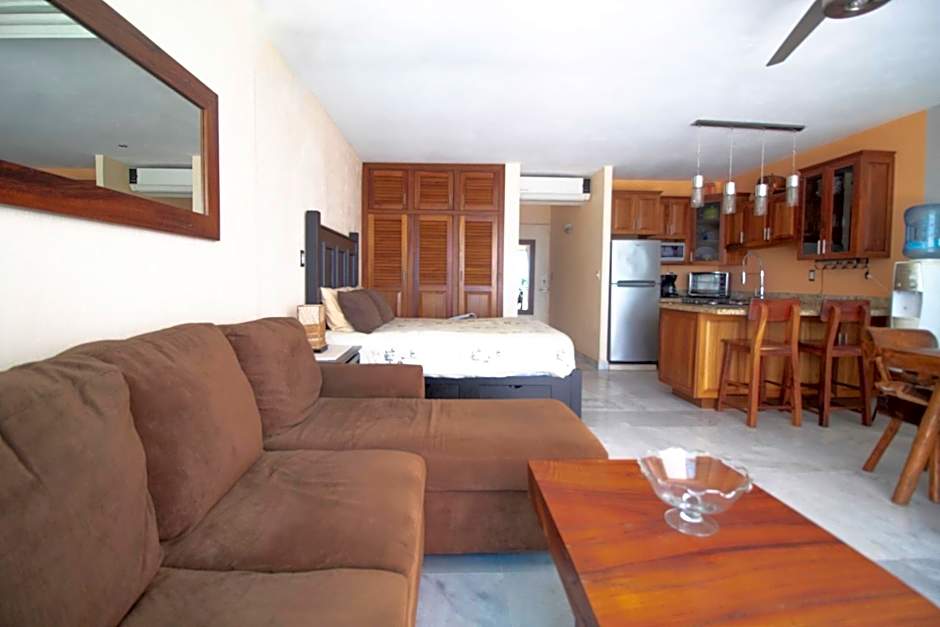 Suites at Aria Pacific Ocean Studio