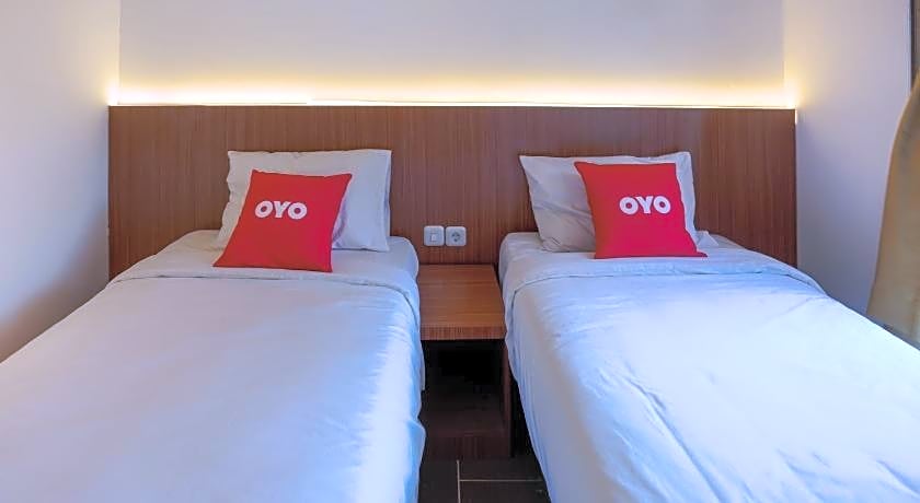 SUPER OYO 3109 Point Inn