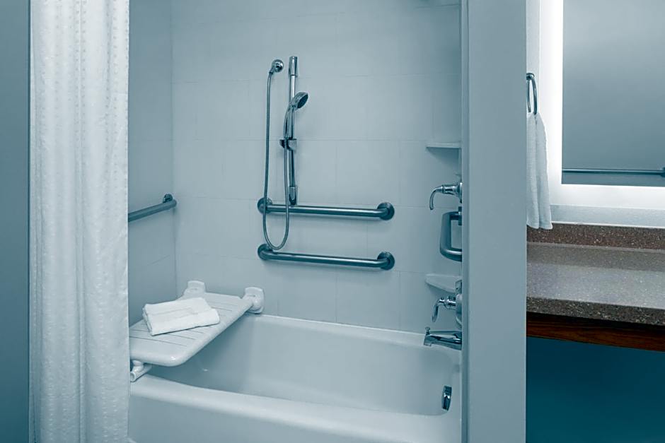 Holiday Inn Express & Suites Midland South I-20 By IHG