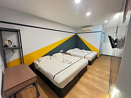 Family Room (4 Adults)
