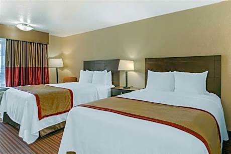 Queen Room with Two Queen Beds and Roll-In Shower - Disability Access/Non-Smoking