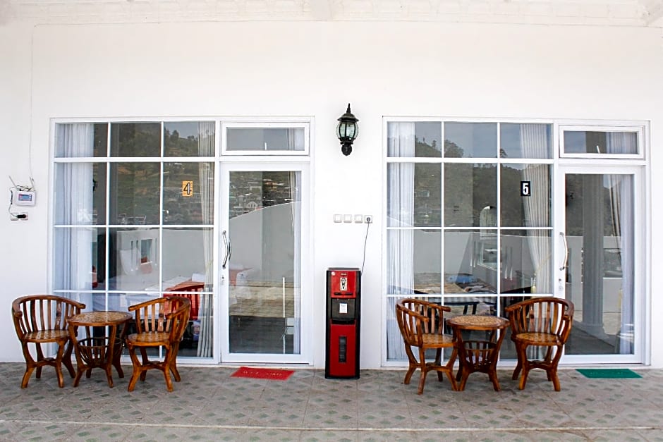 RedDoorz Syariah near Kawasan Wisata Gunung Prau Dieng